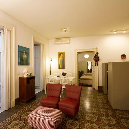 Tre Vie Apartment Con Terrazzo Giardino Pensile CTA Exteriér fotografie