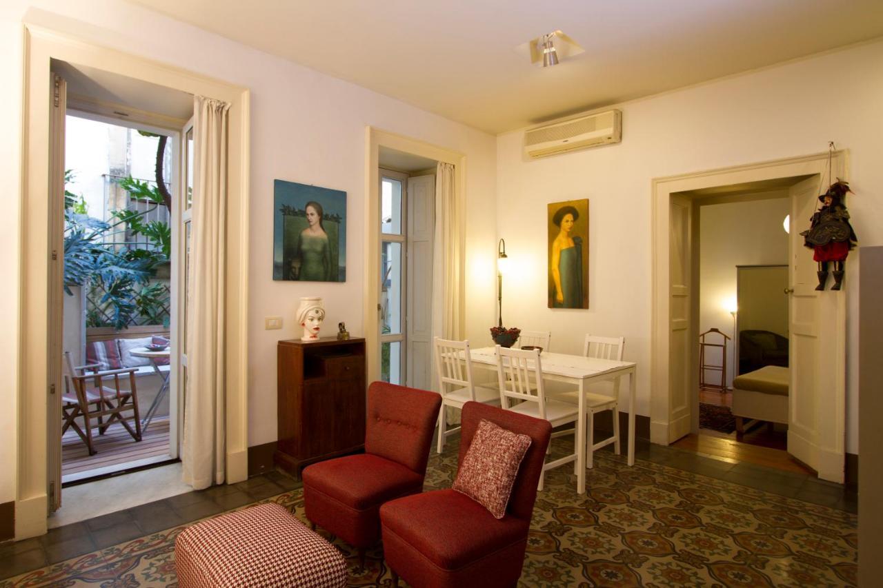 Tre Vie Apartment Con Terrazzo Giardino Pensile CTA Exteriér fotografie