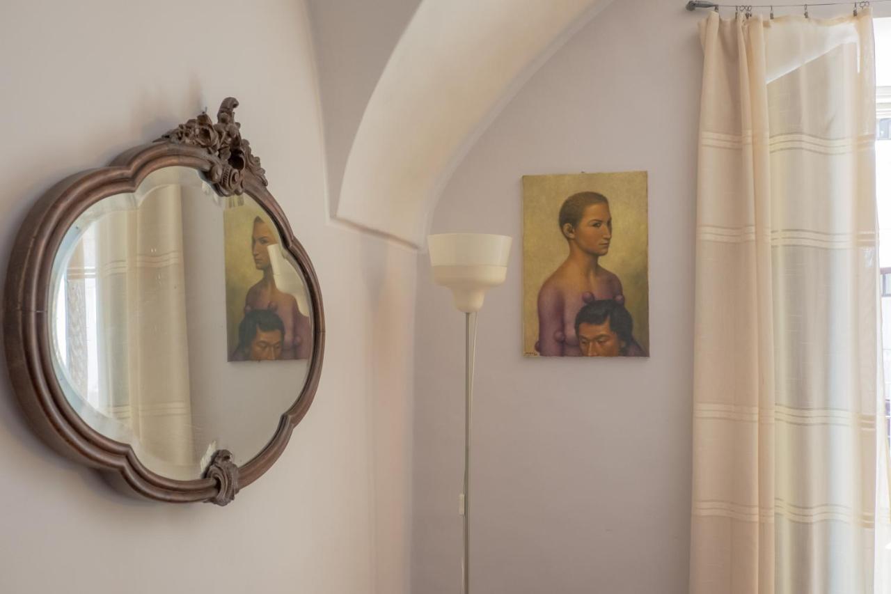 Tre Vie Apartment Con Terrazzo Giardino Pensile CTA Exteriér fotografie