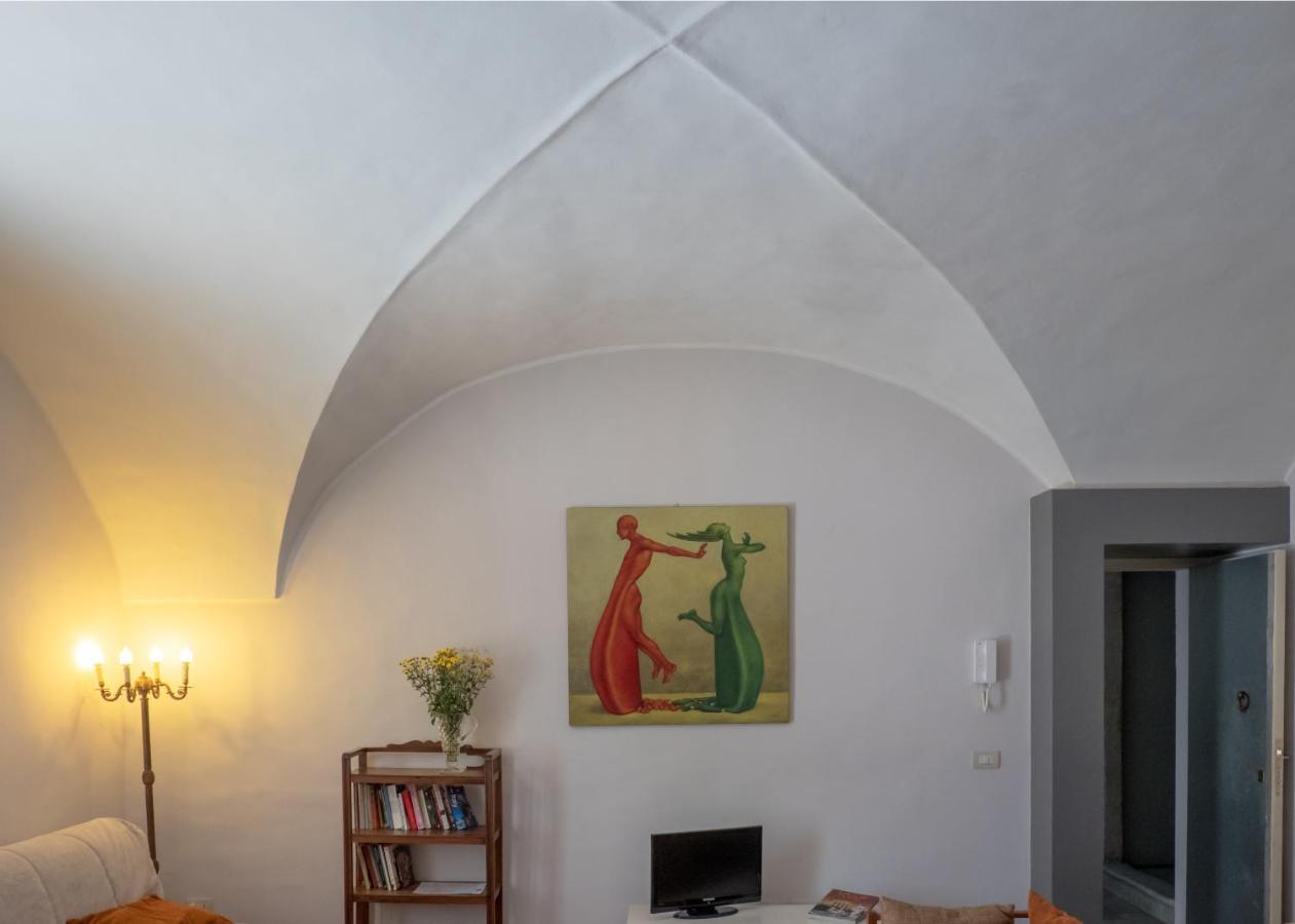 Tre Vie Apartment Con Terrazzo Giardino Pensile CTA Exteriér fotografie
