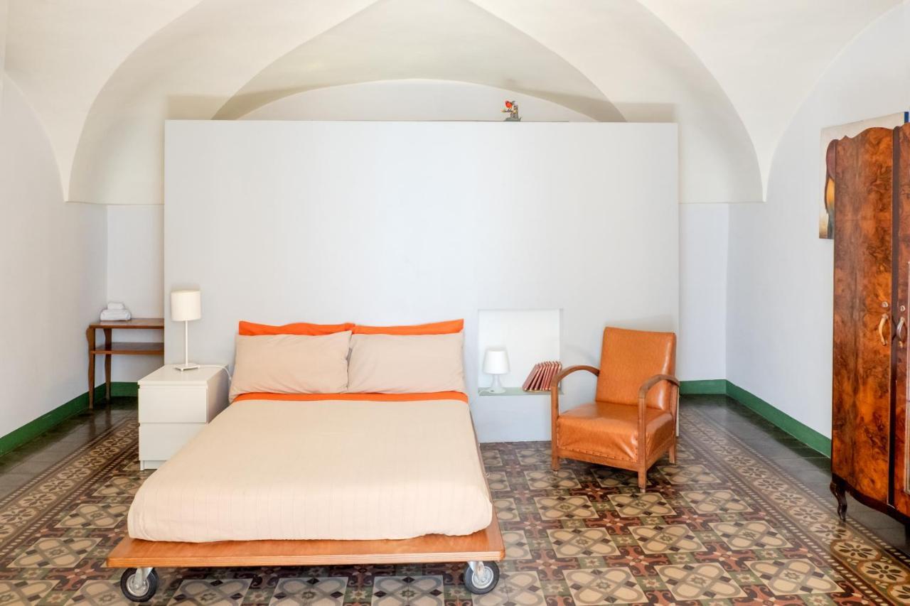 Tre Vie Apartment Con Terrazzo Giardino Pensile CTA Exteriér fotografie
