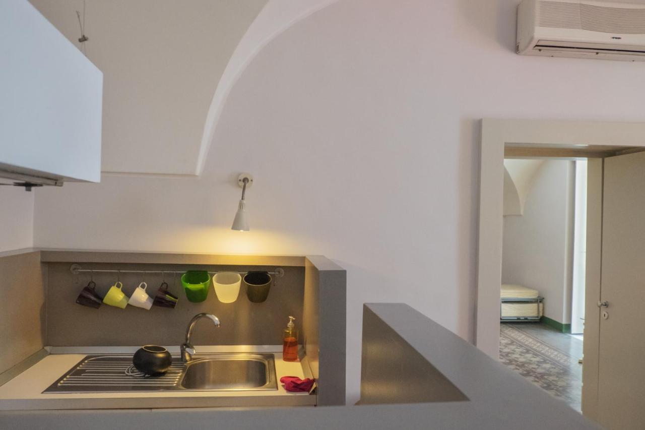 Tre Vie Apartment Con Terrazzo Giardino Pensile CTA Exteriér fotografie